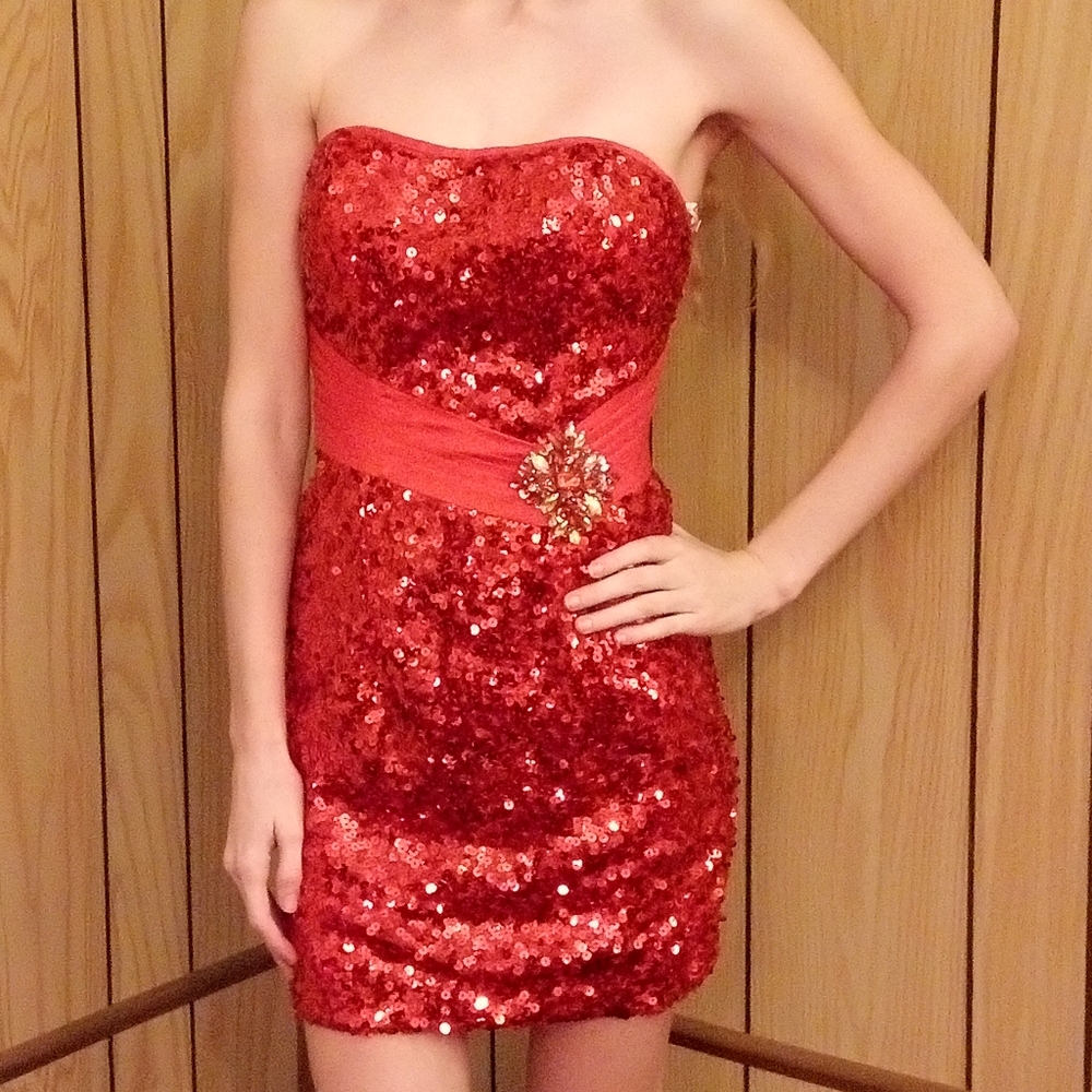 🆕Size 0♥️Red sequin dress👗brand Hannah